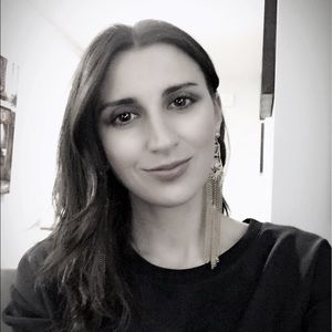 Meet your Posher, Julia