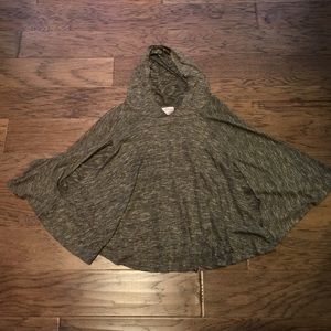 Romeo&Juliet Couture hooded knit cape sweater