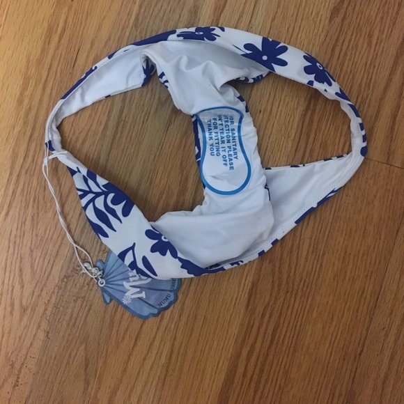 Super cute Show me your mumu bathing suit bottoms - Picture 3 of 3