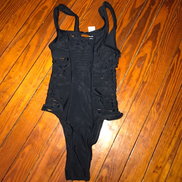 Blow-Out Clearance - Picture 4 of 4