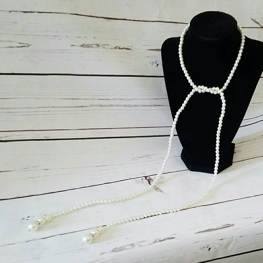 Classy Necklace - Picture 3 of 4