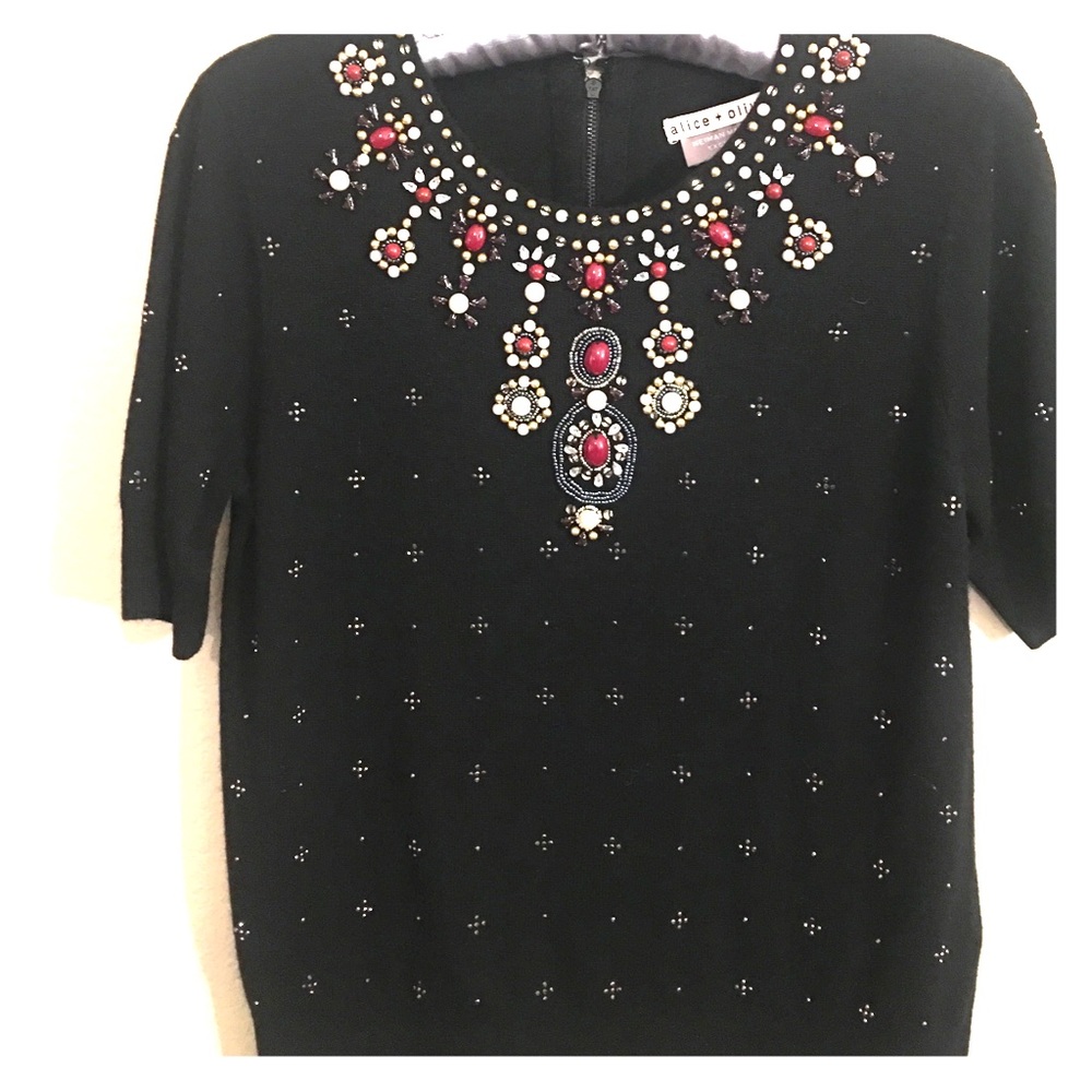 NWOT Alice & Olivia embellished sweater. Sz S