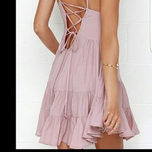 Lulus mauve flowy dress