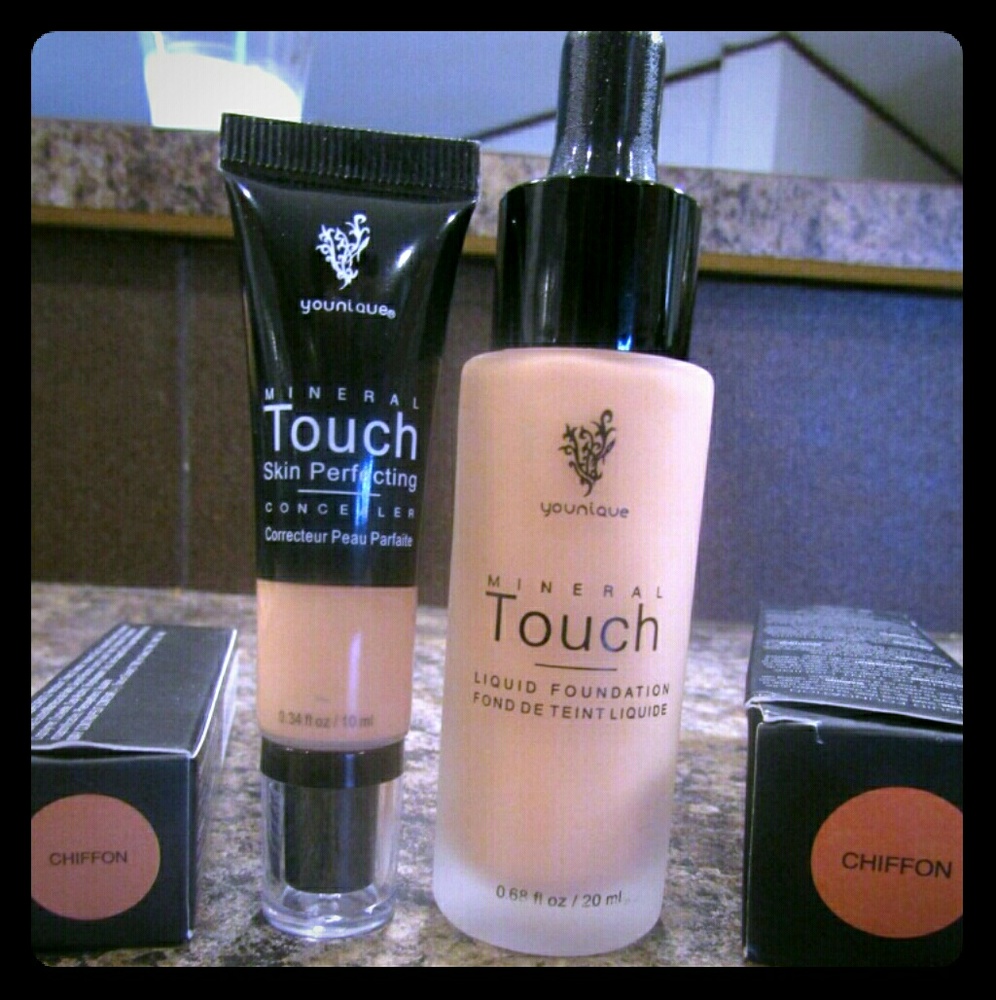 Younique liquid foundation and concealer chiffon