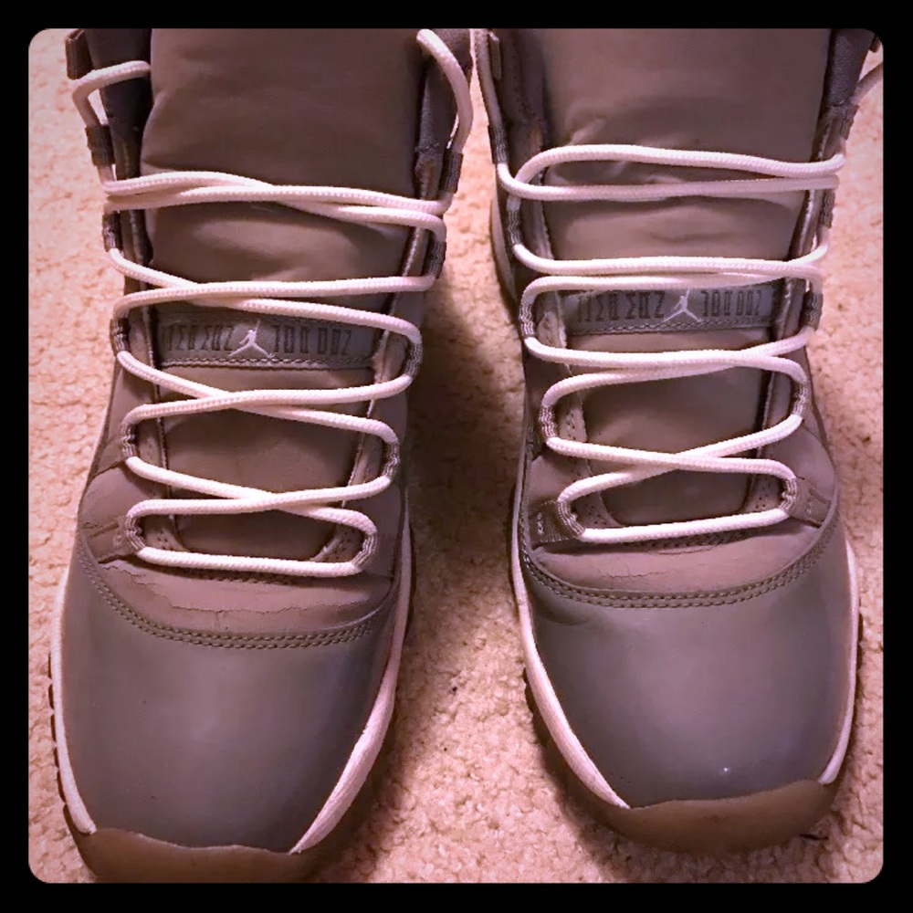 Jordan 11's grey. Size 7 youth