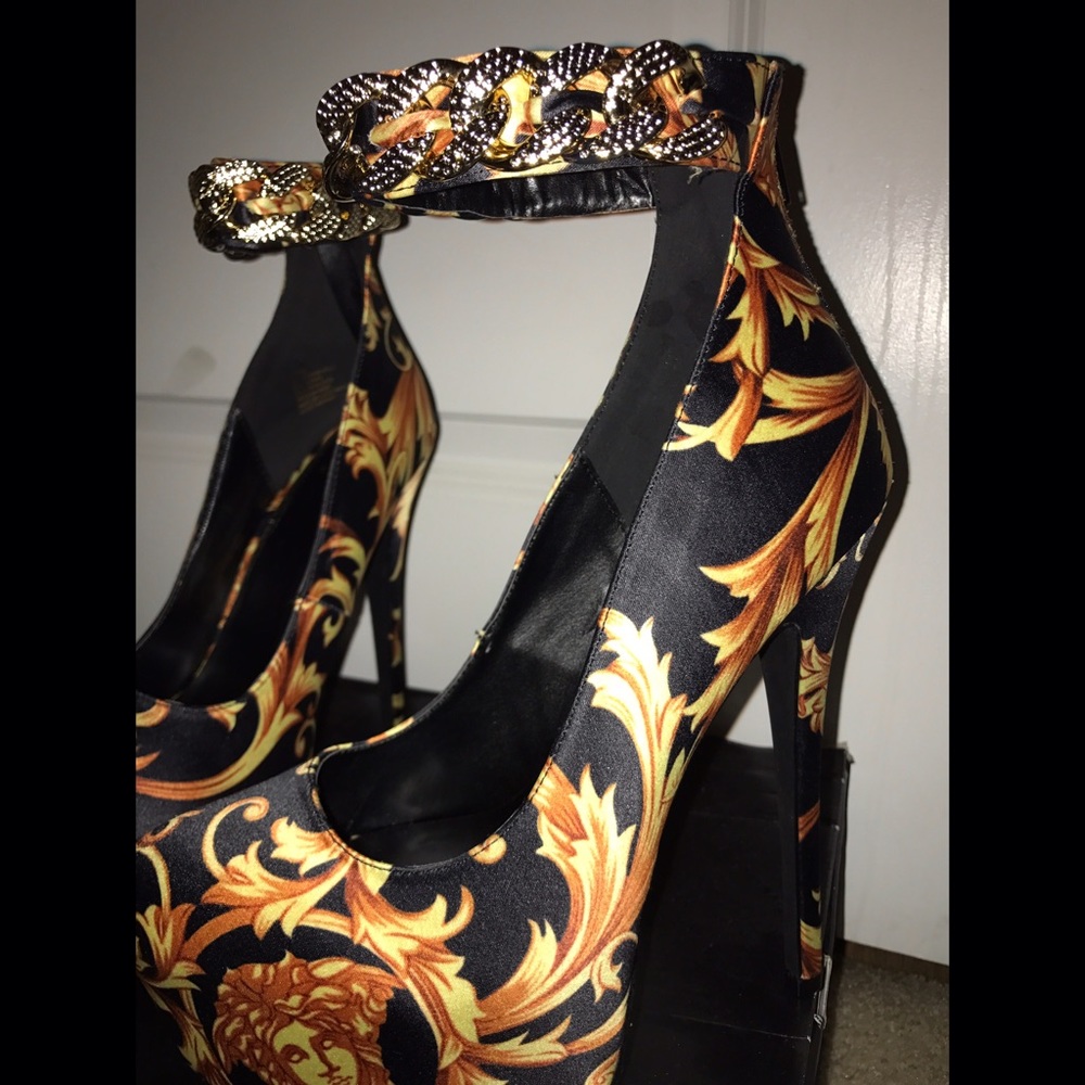Black and Gold Pumps