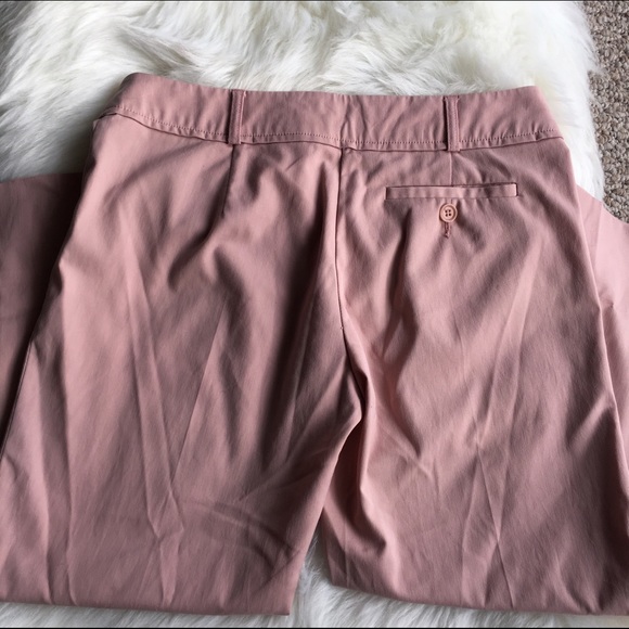 Pink BCBG Maxazria Capri Pants - SZ: 2 - Picture 5 of 8