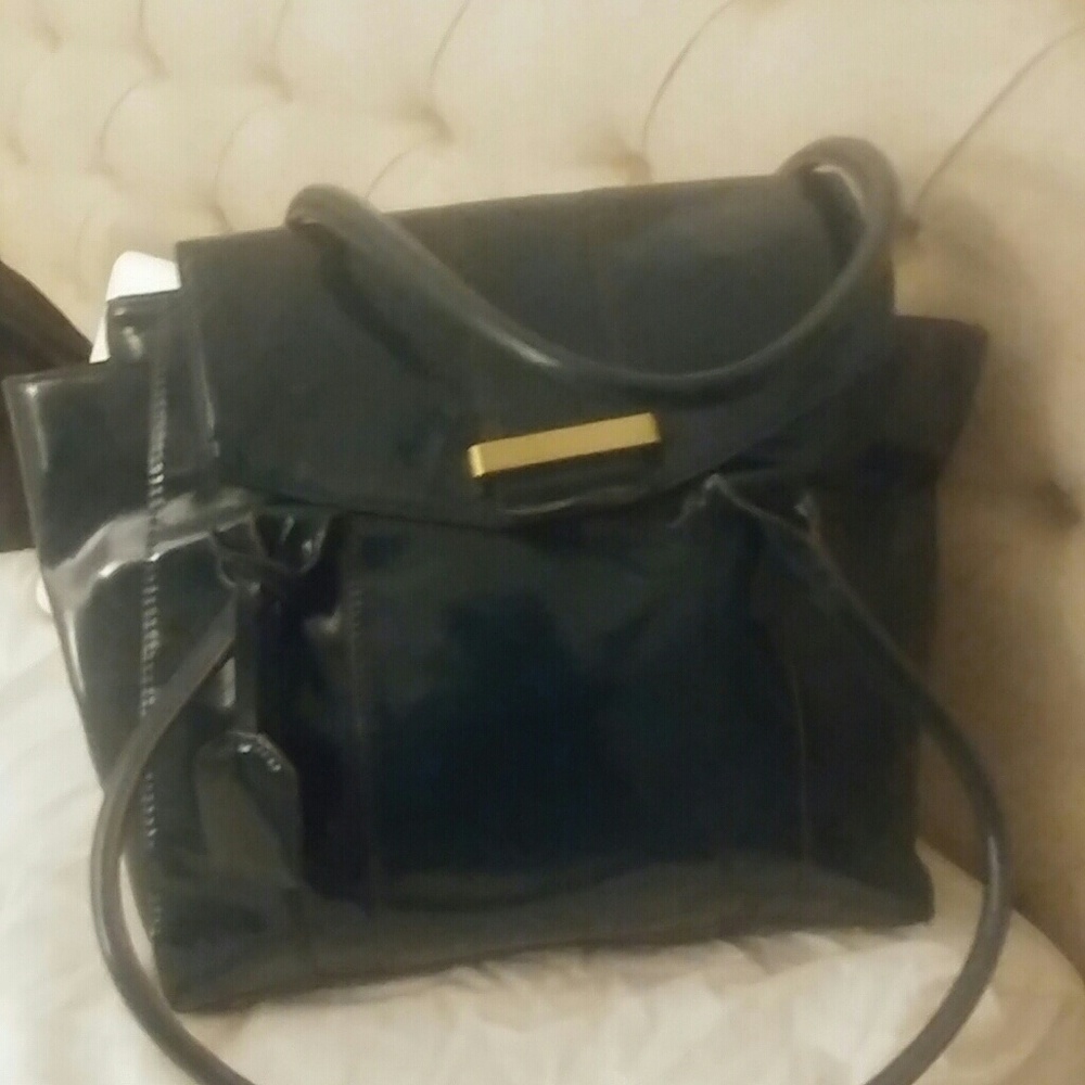 Nice green leaf London fog bag