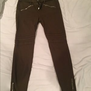 NEVER WORN JOE JEANS W ZIPPERS