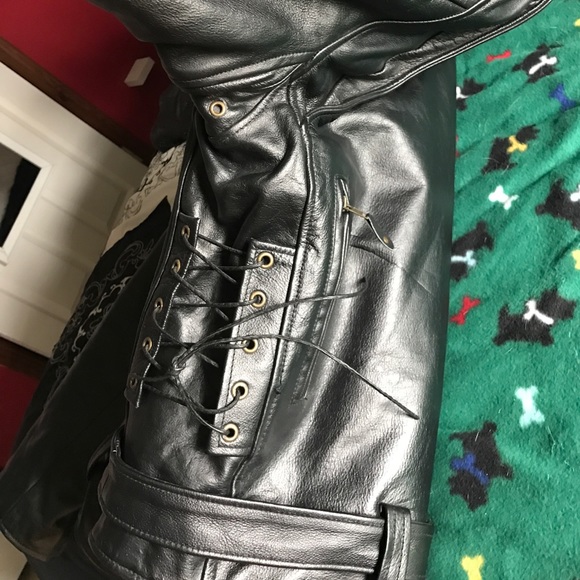 Genuine leather w/ removable thinsulate liner. - Picture 4 of 4