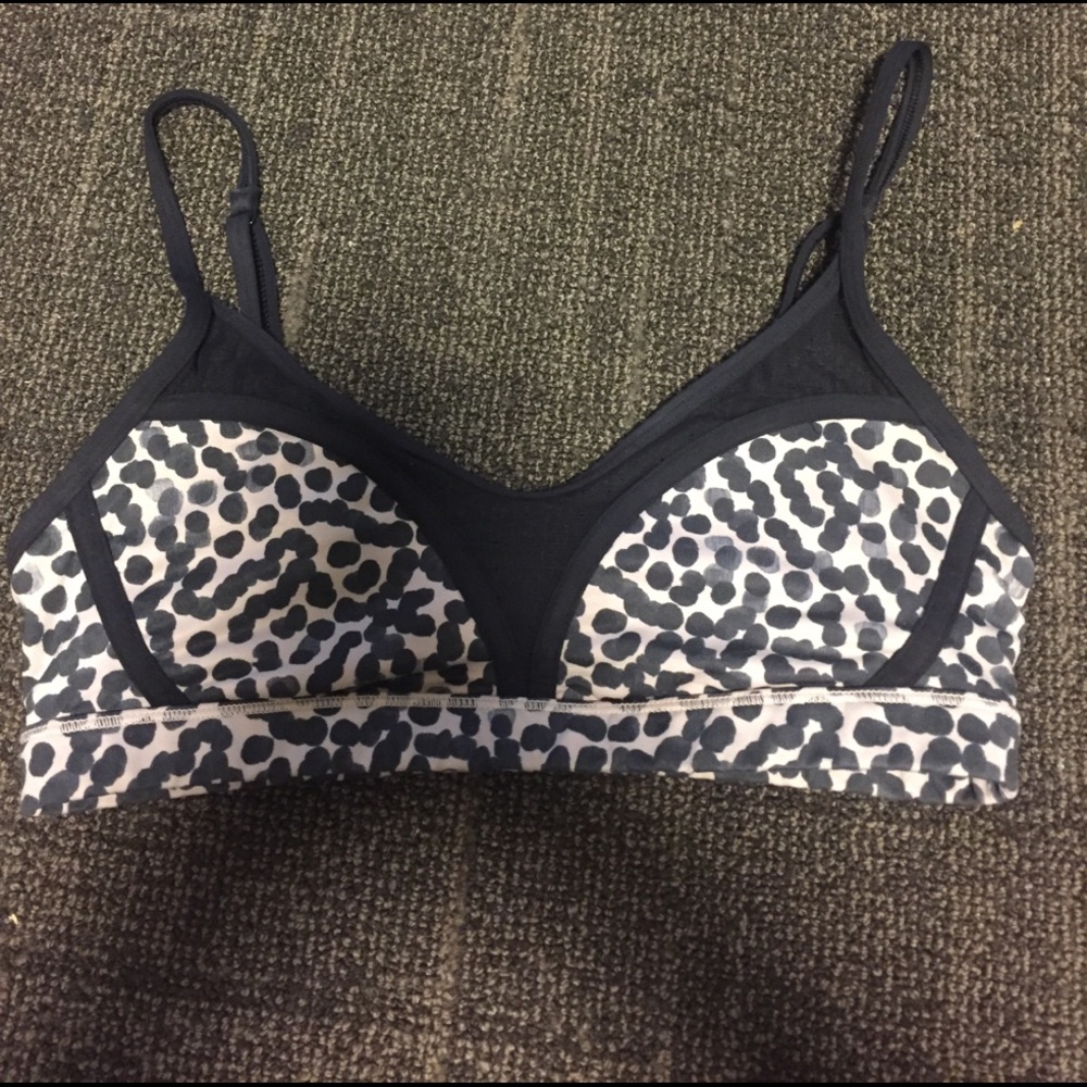 Lululemon bra