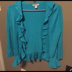 Sweater with ruffles