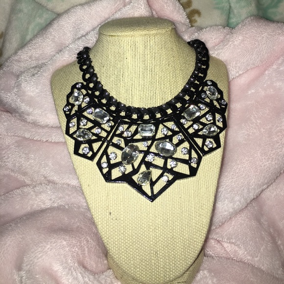 Statement Necklace - Picture 1 of 2