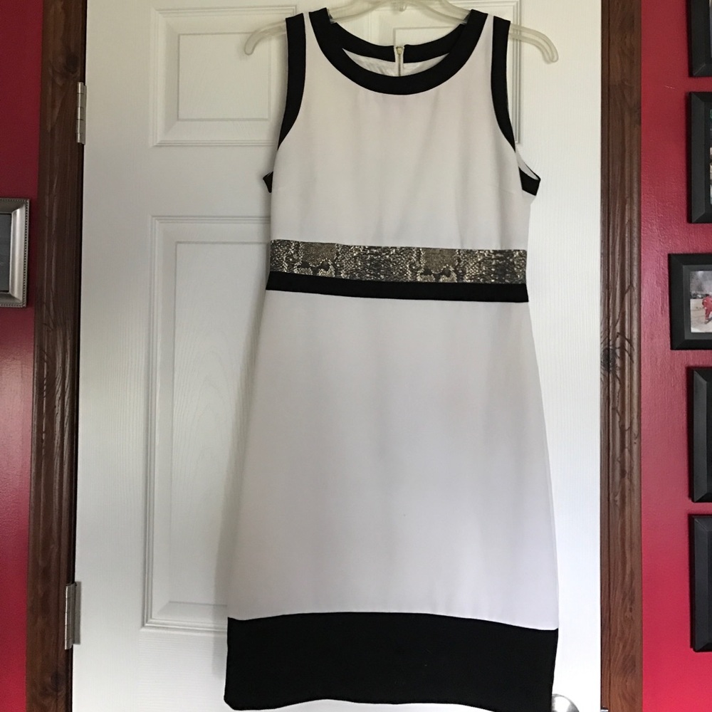 Simple fitted dress!