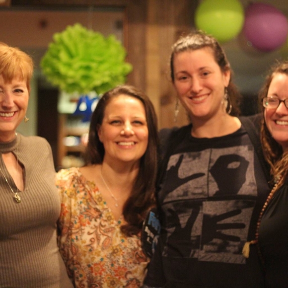 Meet your Posher, Ellen - Picture 1 of 1