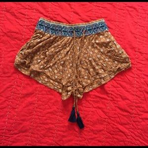 FOREVER 21 flowy shorts