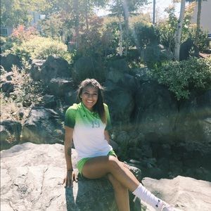 Meet your Posher, Maya