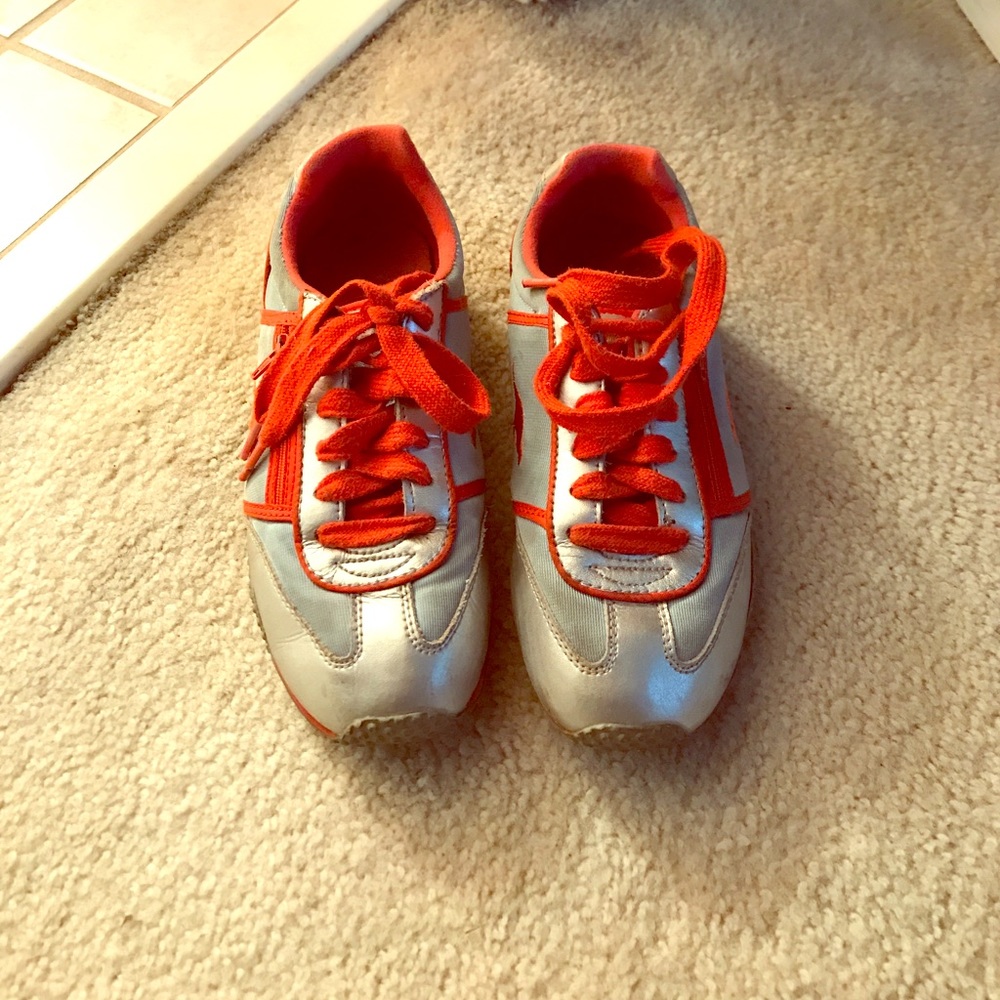 Kangaroos blue, silver and red-orange sneakers
