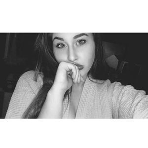 Meet your Posher, Felicity