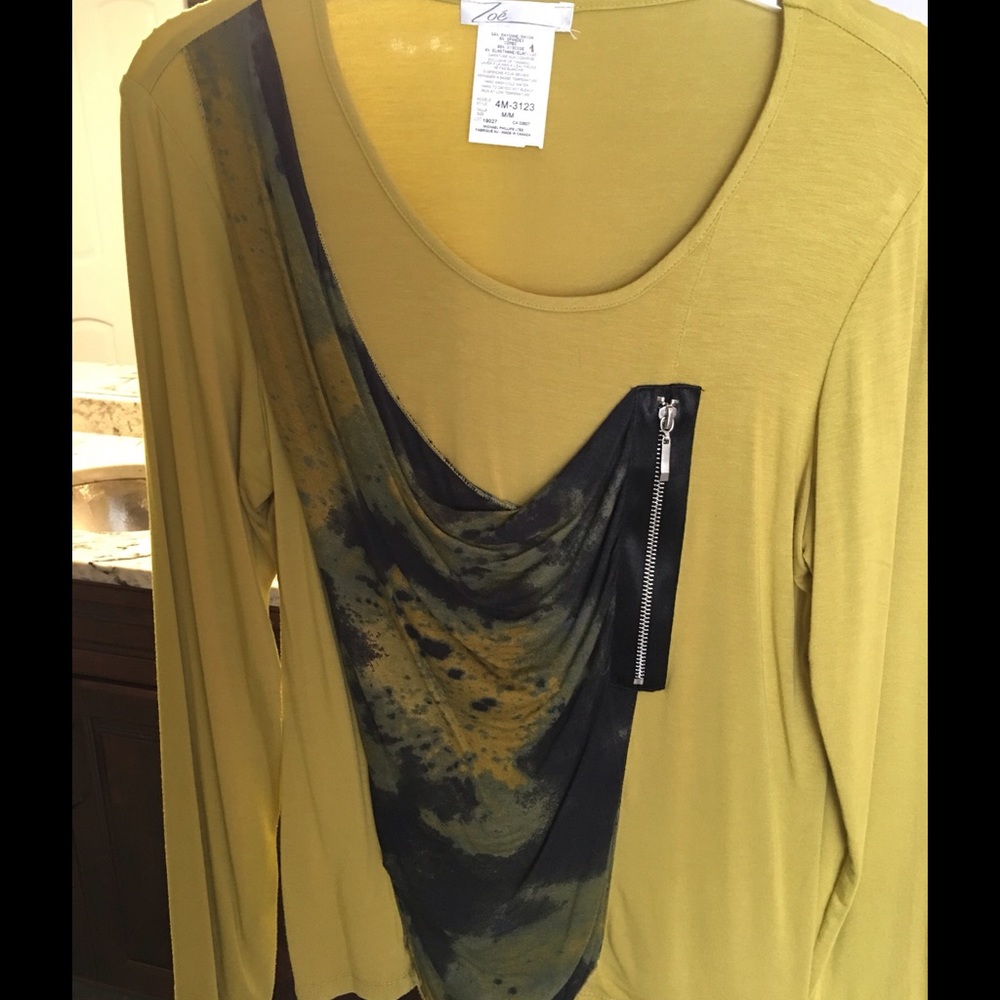 Long sleeve top with a little extra look