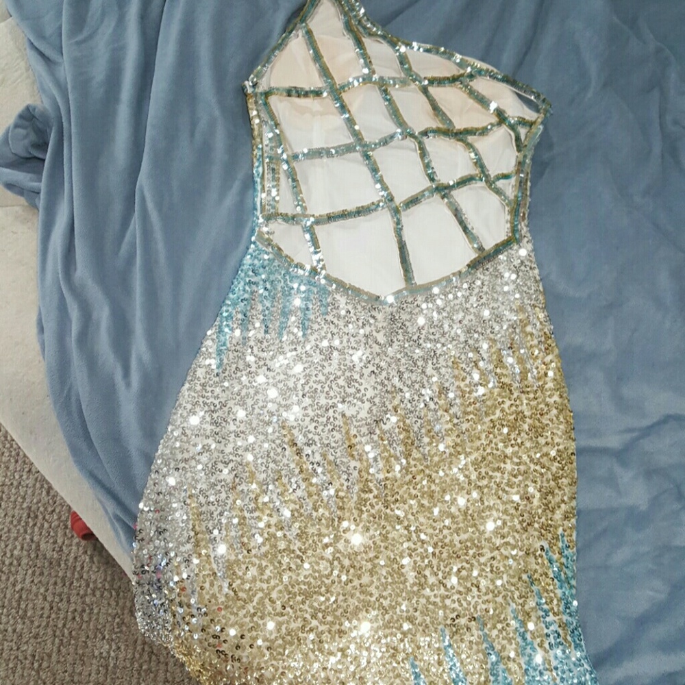 Criss-Cross Back Sequin Short Prom Dress