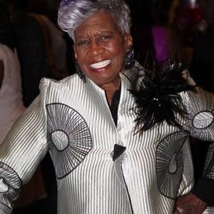 Meet your Posher, Ernestine