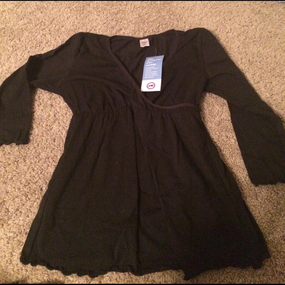 NWT Japanese weekend black size xsmall nursing top