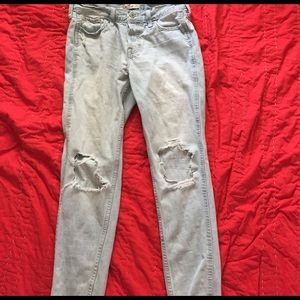 Hollister Boyfriend style ripped jeans