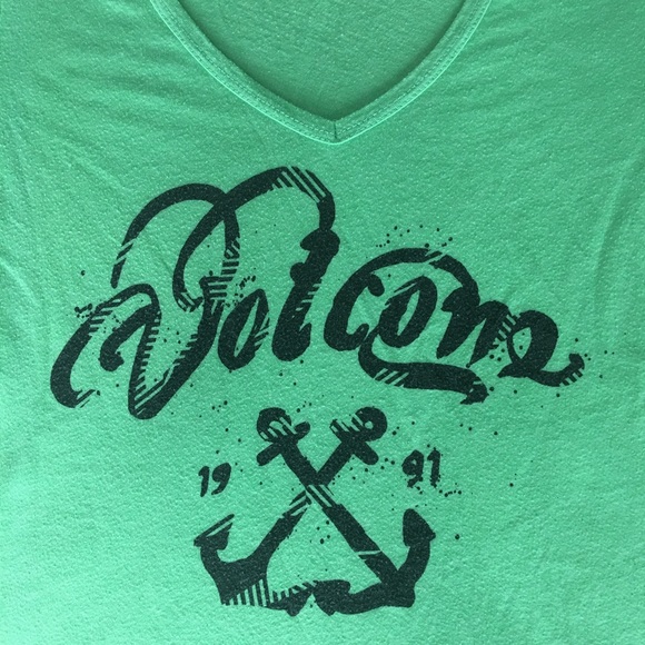 Peppermint Green Volcom V-Neck - Picture 2 of 2