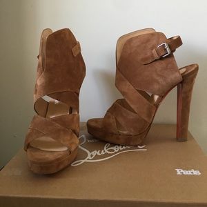 New Christian Louboutin apron lili 120mm tan