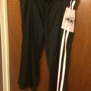 Black XL Capri's w/pink stripe. Elastic/Tie Waist