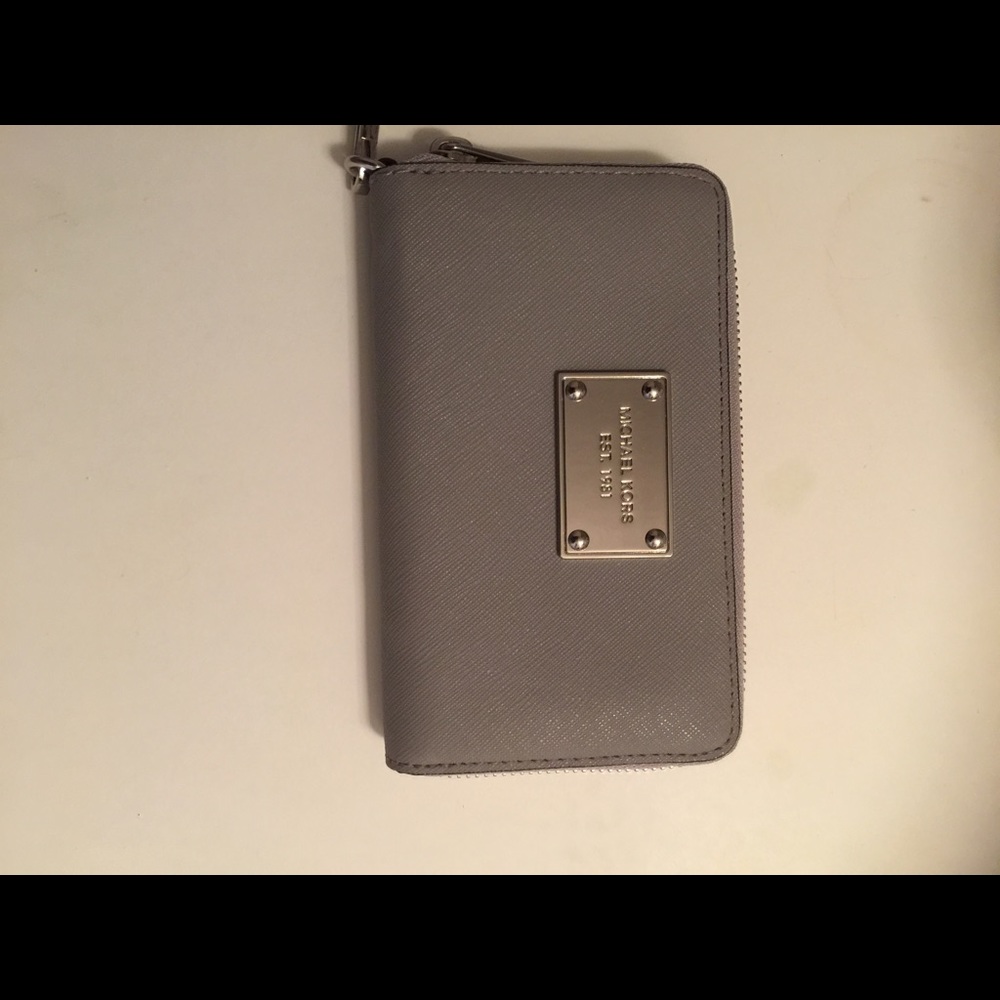 Gray Michael Kors Wristlet