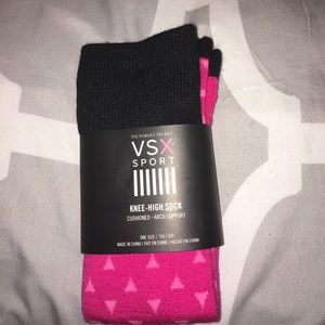 Knee-high sport socks
