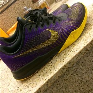 Kobe 11s