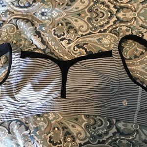 Lululemon sports bra. Size 6/8. No pads included.