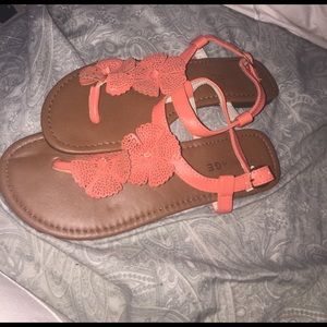Cute peach/tan strapped sandals