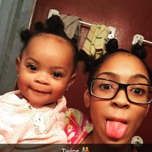 Meet your Posher, Cassandra