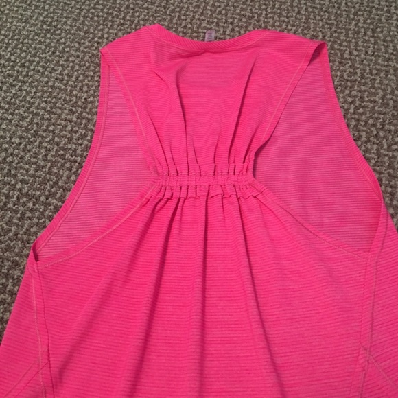 lululemon tank - Picture 4 of 4