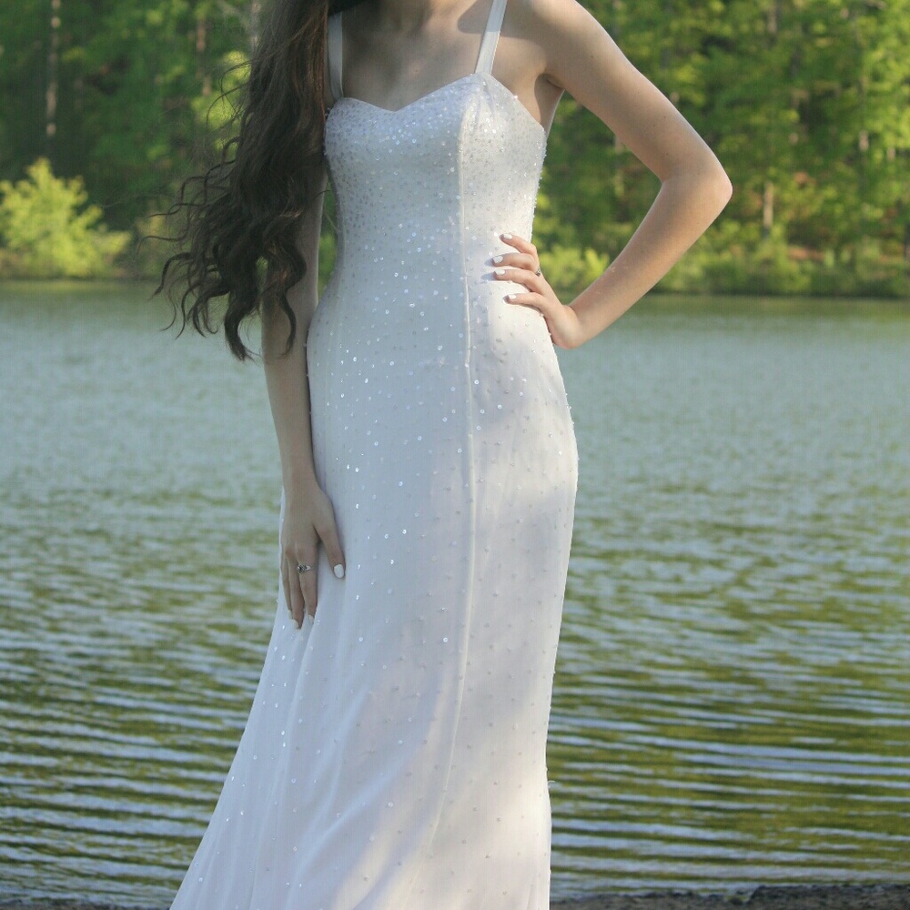 White Prom/Wedding Dress