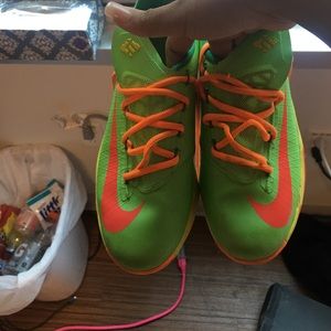 KD Sneakers