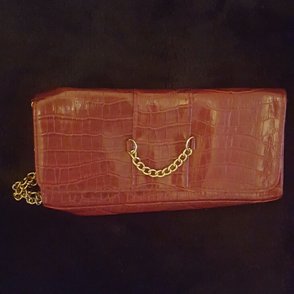 Stylish chain purse
