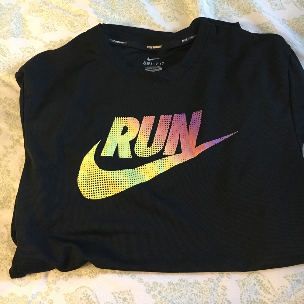 Nike Run Dry Fit T-Shirt!