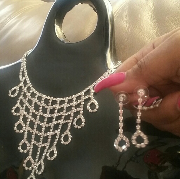 Elegant Prom/Special Occasion Jewelry - Picture 1 of 2