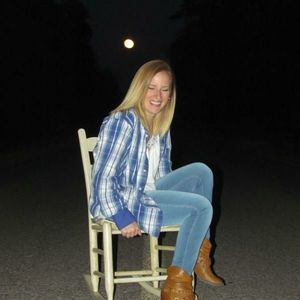 Meet your Posher, Stephanie marie