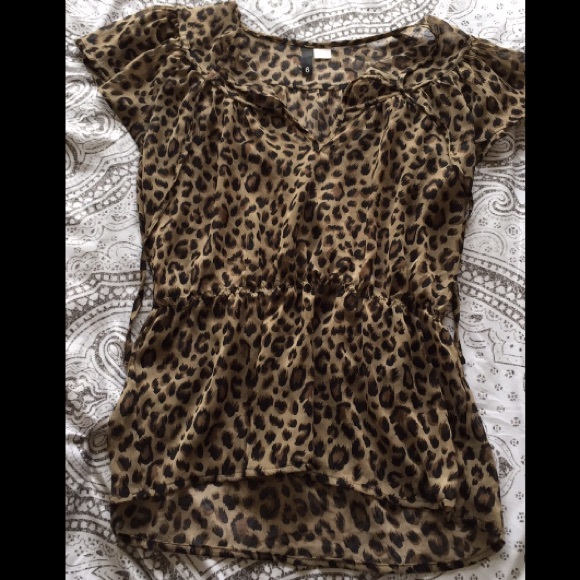 Divided Tops - Leopard print top
