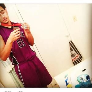 Meet your Posher, Devon