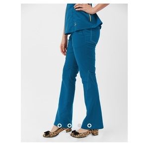 Jaanuu Caribbean Blue Flare Leg Pants Size Small