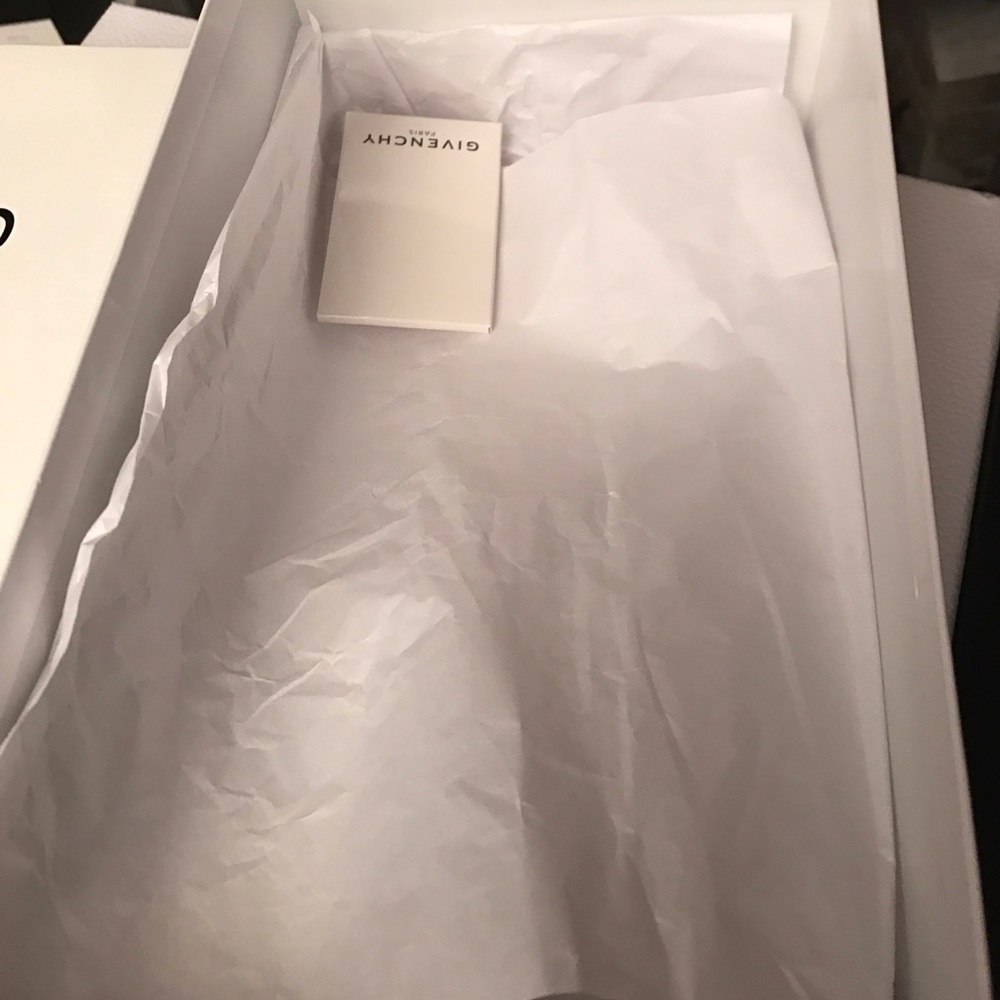 Authentic Givenchy Shoe Boxes - Picture 4 of 7