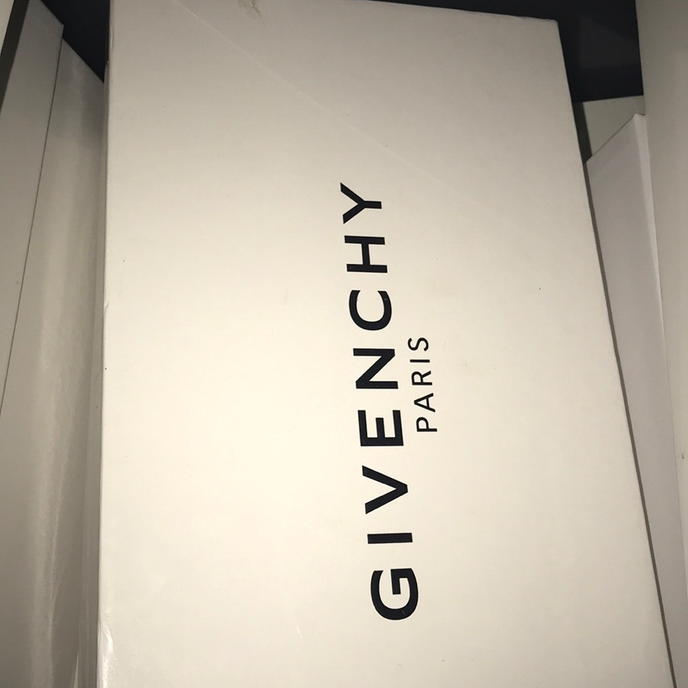 Authentic Givenchy Shoe Boxes - Picture 6 of 7