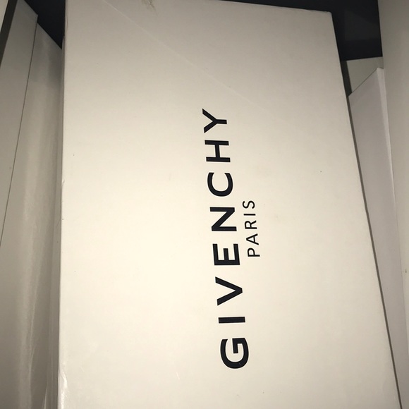 Authentic Givenchy Shoe Boxes - Picture 6 of 7